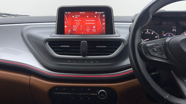 Second-hand 2022 Tata Altroz XZ Diesel for sale in New Delhi-25