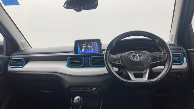 Second-hand 2021 Tata Punch Creative for sale in Kolkata-11