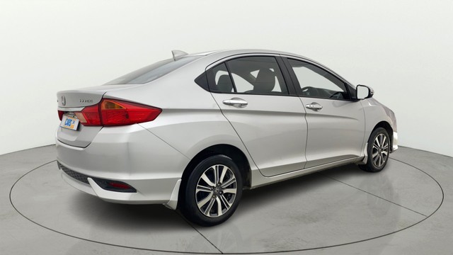 Second-hand 2017 Honda City i VTEC V for sale in Chennai-2