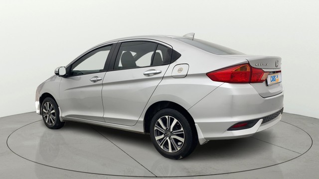 Second-hand 2017 Honda City i VTEC V for sale in Chennai-4