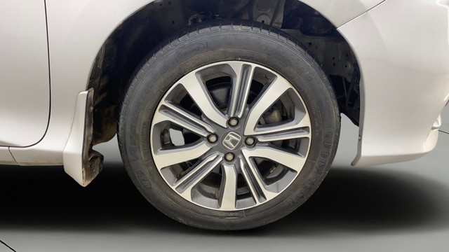 Second-hand 2017 Honda City i VTEC V for sale in Chennai-24