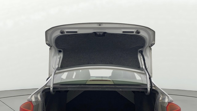 Second-hand 2017 Honda City i VTEC V for sale in Chennai-20