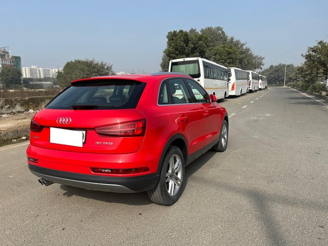 Second-hand 2018 Audi Q3 30 TFSI Premium FWD for sale in New Delhi-14