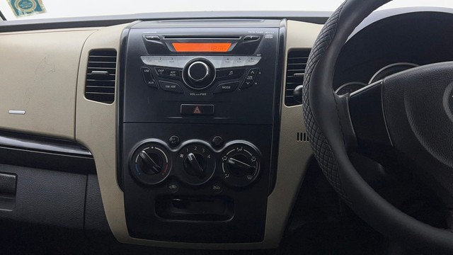 Second-hand 2017 Maruti Suzuki Wagon R VXI for sale in Ghaziabad-28