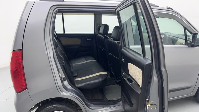 Second-hand 2017 Maruti Suzuki Wagon R VXI for sale in Ghaziabad-24