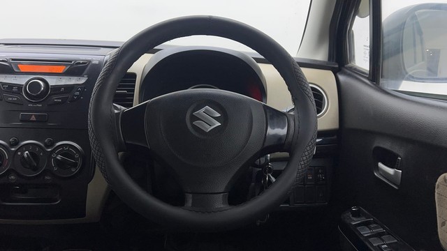 Second-hand 2017 Maruti Suzuki Wagon R VXI for sale in Ghaziabad-35