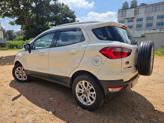 Second-hand 2017 Ford Ecosport 1.5 Petrol Titanium BSIV for sale in Bangalore-8