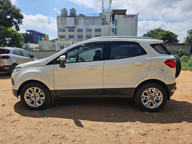 Second-hand 2017 Ford Ecosport 1.5 Petrol Titanium BSIV for sale in Bangalore-4