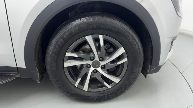 Second-hand 2022 Mahindra XUV700 AX5 7 Str for sale in Noida-17