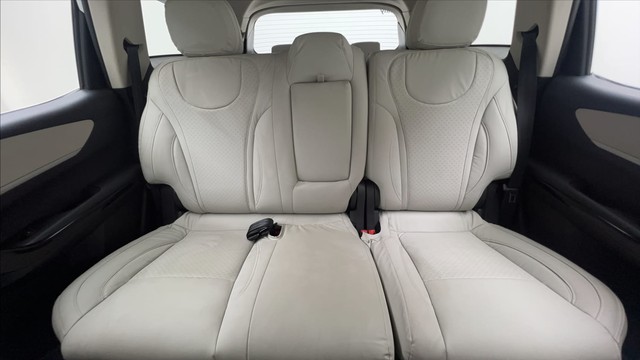 Second-hand 2022 Mahindra XUV700 AX5 7 Str for sale in Noida-28