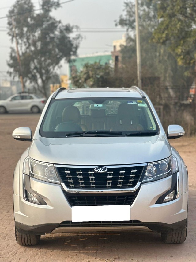 Mahindra XUV500 AT W10 FWD Second-hand 2018 Mahindra XUV500 AT W10 FWD for sale in Zirakpur-4