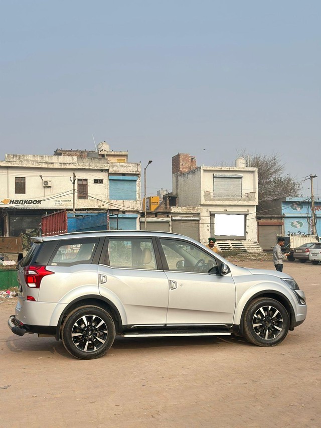 Mahindra XUV500 AT W10 FWD Second-hand 2018 Mahindra XUV500 AT W10 FWD for sale in Zirakpur-1