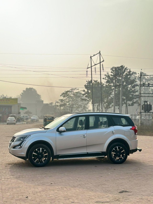 Mahindra XUV500 AT W10 FWD Second-hand 2018 Mahindra XUV500 AT W10 FWD for sale in Zirakpur-2