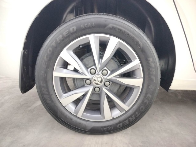 Second-hand 2022 Skoda Slavia 1.5 TSI Style DSG for sale in Coimbatore-18