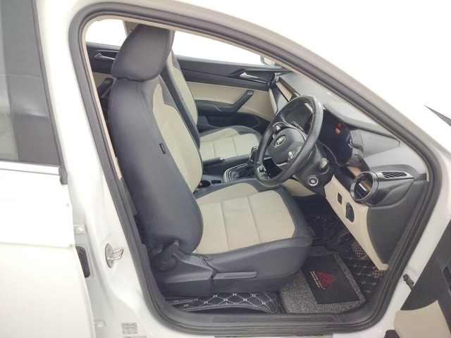 Second-hand 2022 Skoda Slavia 1.5 TSI Style DSG for sale in Coimbatore-15