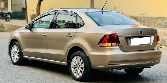 Second-hand 2017 Volkswagen Vento 1.2 TSI Highline AT for sale in New Delhi-3