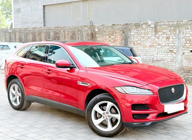 Second-hand 2018 Jaguar F-Pace Prestige 2.0 AWD for sale in Surat-9