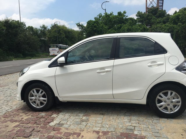 Second-hand 2015 Honda Brio VX AT for sale in New Delhi-4