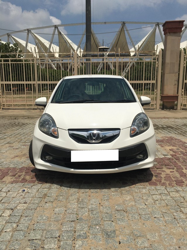 Second-hand 2015 Honda Brio VX AT for sale in New Delhi-12