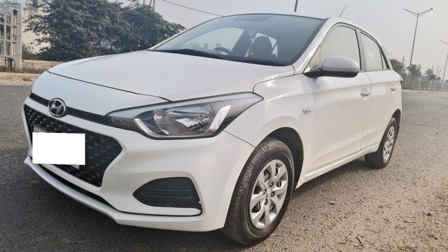 Second-hand 2019 Hyundai i20 Petrol Magna for sale in Faridabad-5