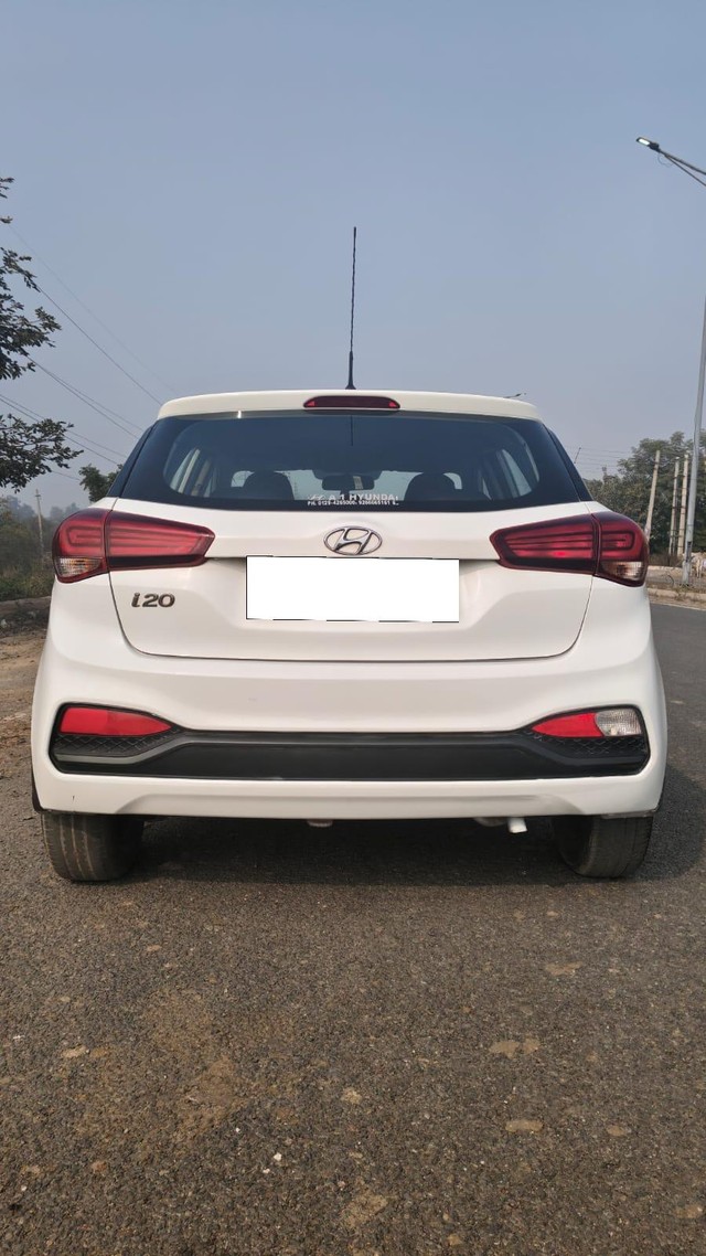 Second-hand 2019 Hyundai i20 Petrol Magna for sale in Faridabad-2