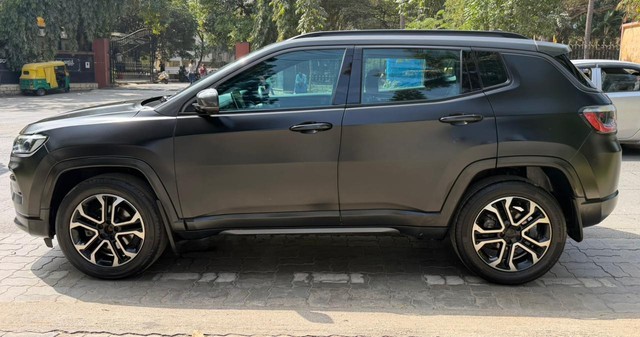 Second-hand 2023 Jeep Compass 2.0 Model S Opt 4x4 AT for sale in Bangalore-3
