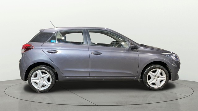 Second-hand 2017 Hyundai i20 Asta 1.2 for sale in Kolkata-1