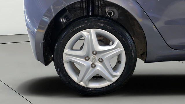 Second-hand 2017 Hyundai i20 Asta 1.2 for sale in Kolkata-24