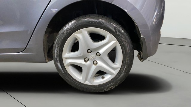 Second-hand 2017 Hyundai i20 Asta 1.2 for sale in Kolkata-26