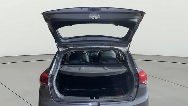 Second-hand 2017 Hyundai i20 Asta 1.2 for sale in Kolkata-20