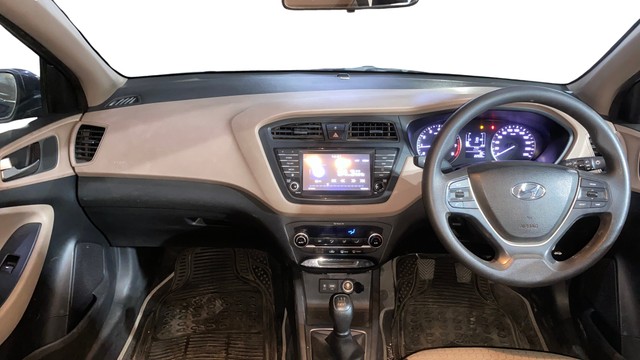 Second-hand 2017 Hyundai i20 Asta 1.2 for sale in Kolkata-10