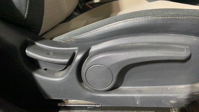 Second-hand 2017 Hyundai i20 Asta 1.2 for sale in Kolkata-18