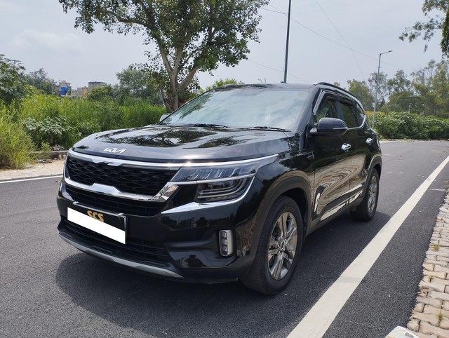 Second-hand 2023 Kia Seltos HTX IVT for sale in New Delhi-3