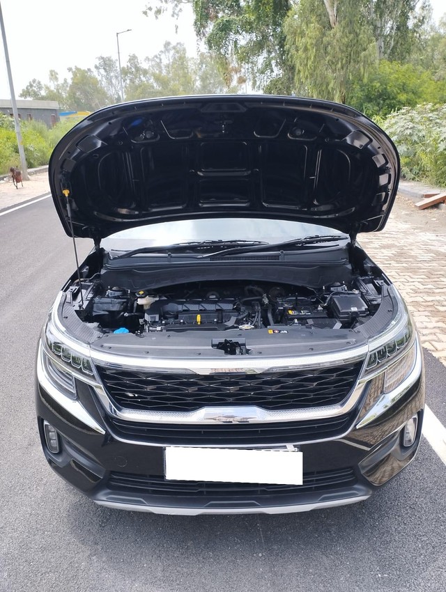 Second-hand 2023 Kia Seltos HTX IVT for sale in New Delhi-9