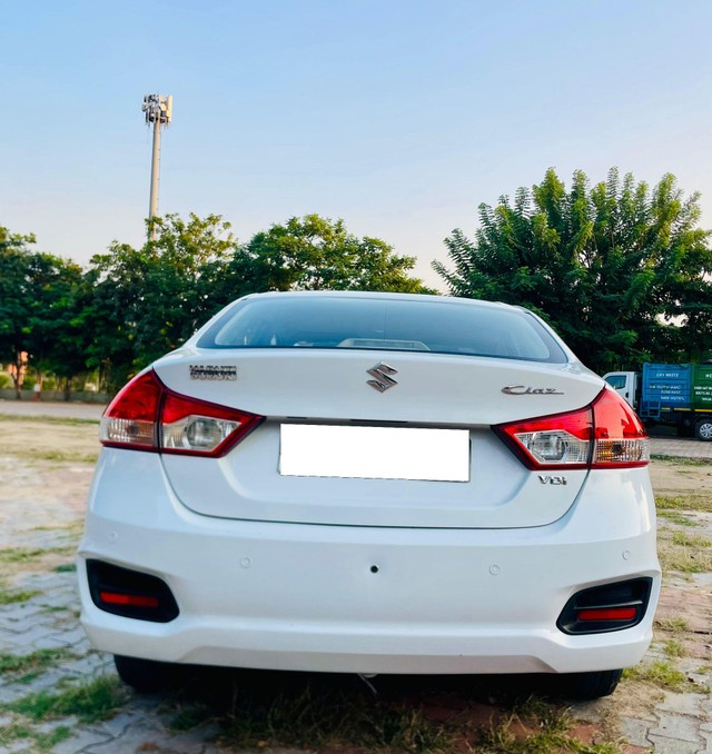 Second-hand 2016 Maruti Ciaz VDi Option SHVS for sale in Ahmedabad-2