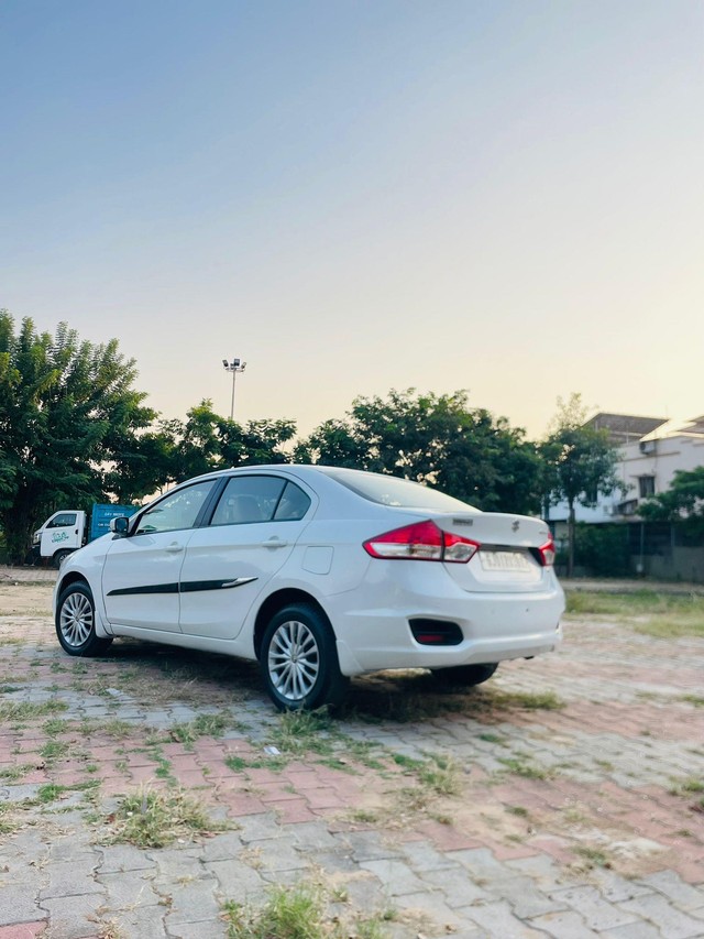 Second-hand 2016 Maruti Ciaz VDi Option SHVS for sale in Ahmedabad-3