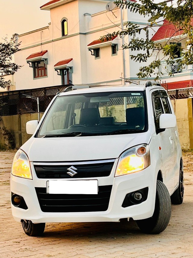 Second-hand 2017 Maruti Wagon R VXI BS IV for sale in Ahmedabad-9