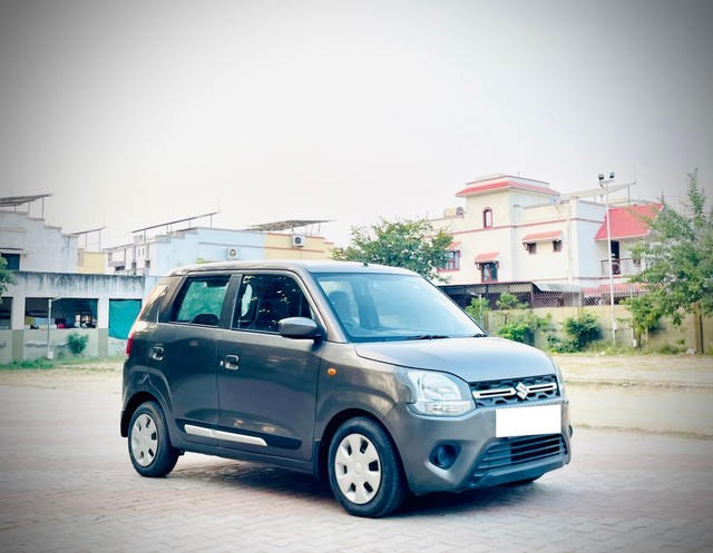 Second-hand 2019 Maruti Wagon R VXI for sale in Ahmedabad-8