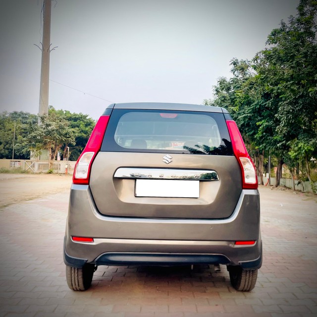 Second-hand 2019 Maruti Wagon R VXI for sale in Ahmedabad-2
