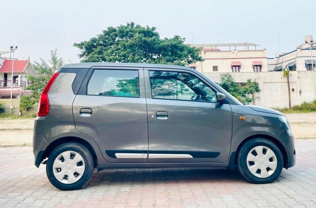 Second-hand 2019 Maruti Wagon R VXI for sale in Ahmedabad-1