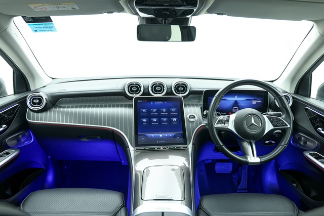 Second-hand 2024 Mercedes-Benz GLC 300 for sale in Gurgaon-11