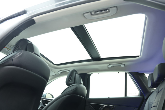 Second-hand 2024 Mercedes-Benz GLC 300 for sale in Gurgaon-14