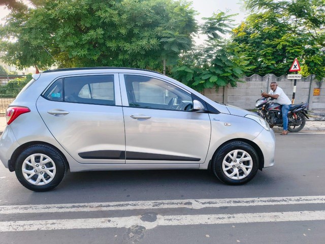 Second-hand 2018 Hyundai Grand i10 1.2 Kappa Magna BSIV for sale in Ahmedabad-1