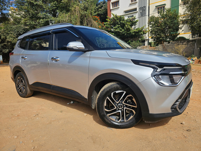 Second-hand 2022 Kia Carens Prestige BSVI for sale in Bangalore-10