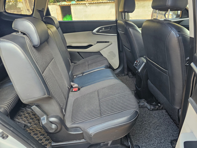 Second-hand 2022 Kia Carens Prestige BSVI for sale in Bangalore-12