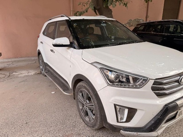Second-hand 2017 Hyundai Creta 1.6 CRDi AT SX Plus for sale in New Delhi-8