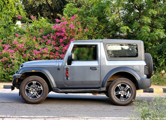 Second-hand 2024 Mahindra Thar LX Hard Top Diesel RWD for sale in New Delhi-3