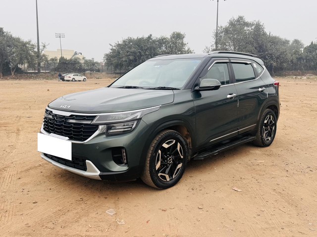 Second-hand 2023 Kia Seltos HTX IVT for sale in New Delhi-5