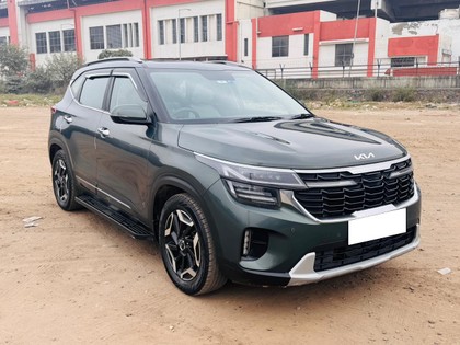 Second-hand 2023 Kia Seltos HTX IVT for sale in New Delhi