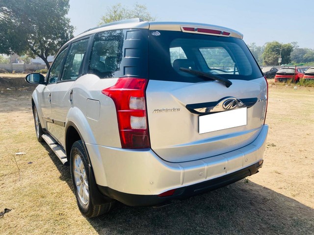 Second-hand 2015 Mahindra XUV500 W8 2WD for sale in Ahmedabad-9
